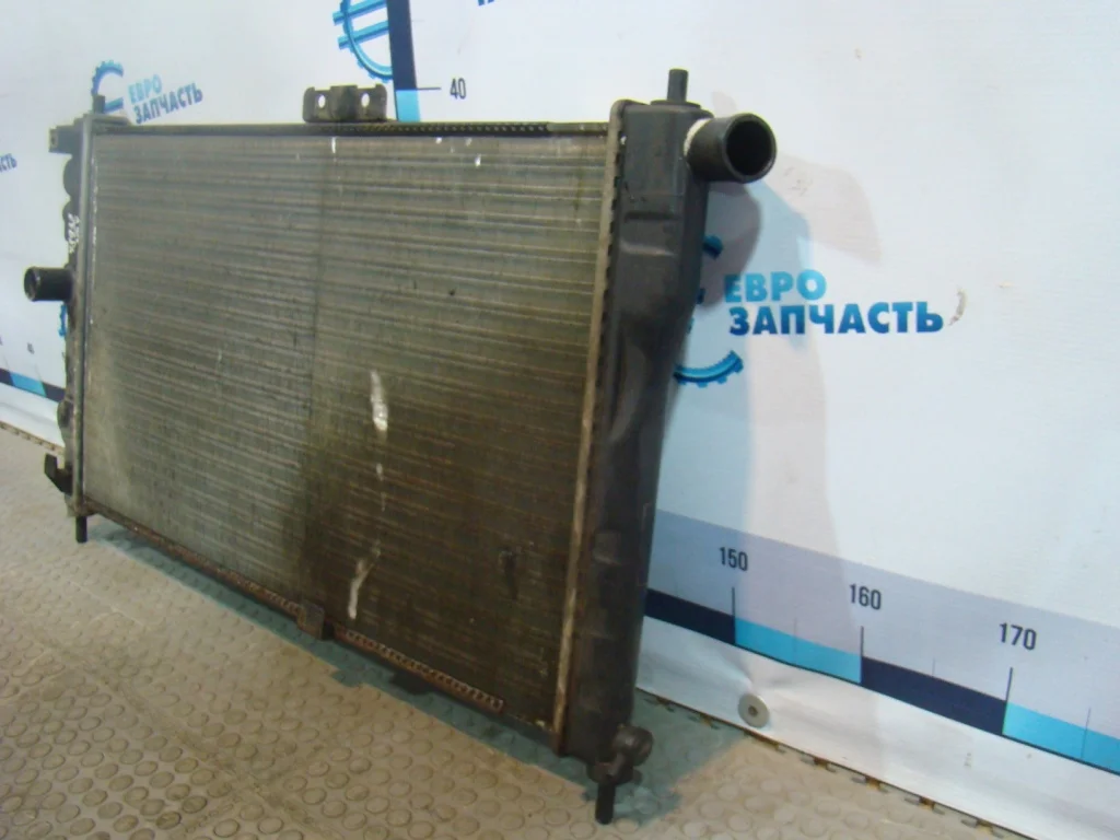 Daewoo Nexia Радиатор основной - миниатюра 3