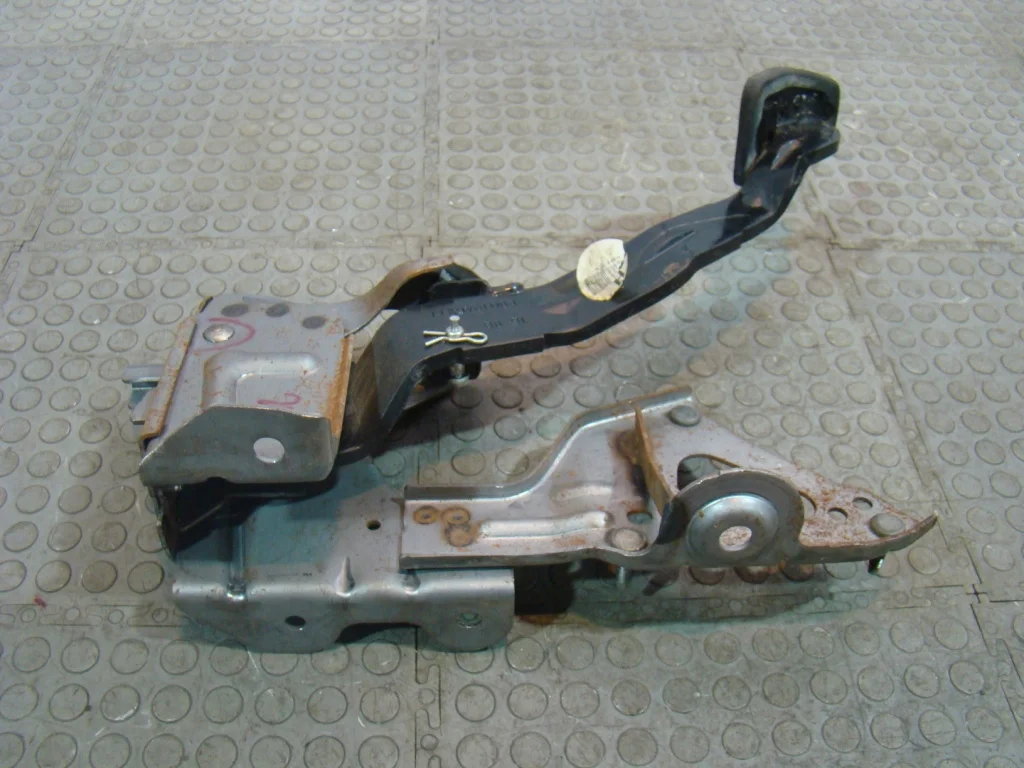 Nissan Qashqai J10 Педаль тормоза - миниатюра 5