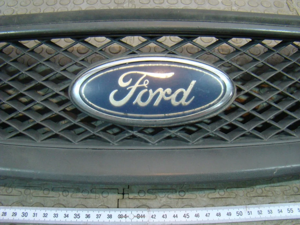 Ford Focus 2 Решетка радиатора - миниатюра 3
