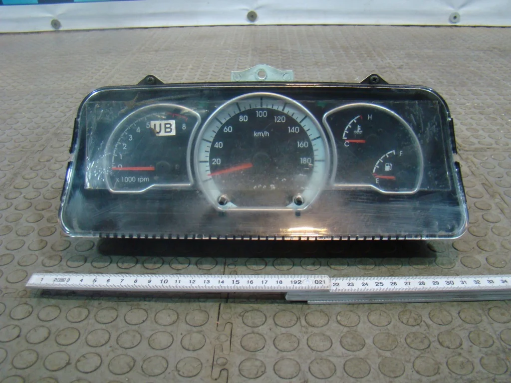 Daewoo Nexia Панель приборов 1.5 - изображение 1