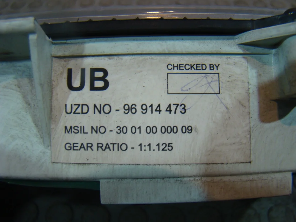 Daewoo Nexia Панель приборов 1.5 - миниатюра 10