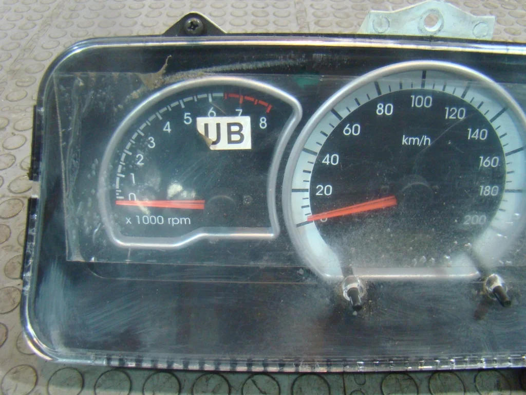 Daewoo Nexia Панель приборов 1.5 - миниатюра 3