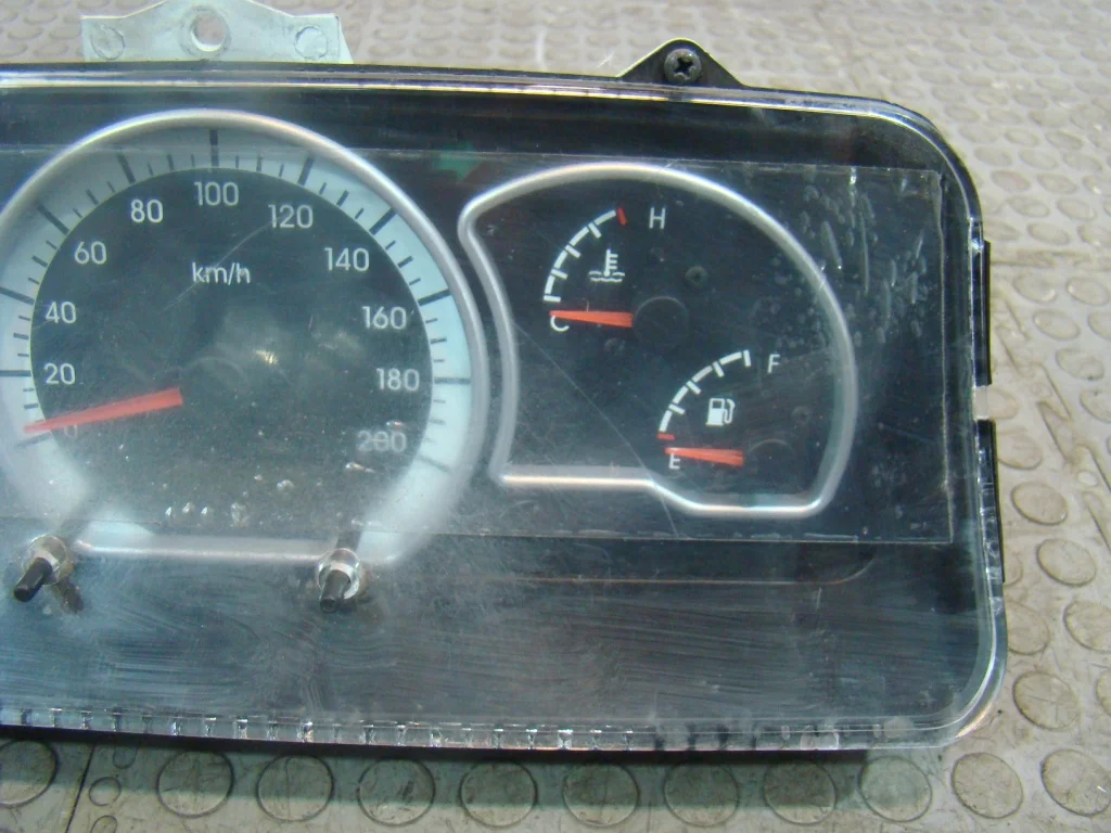 Daewoo Nexia Панель приборов 1.5 - миниатюра 4