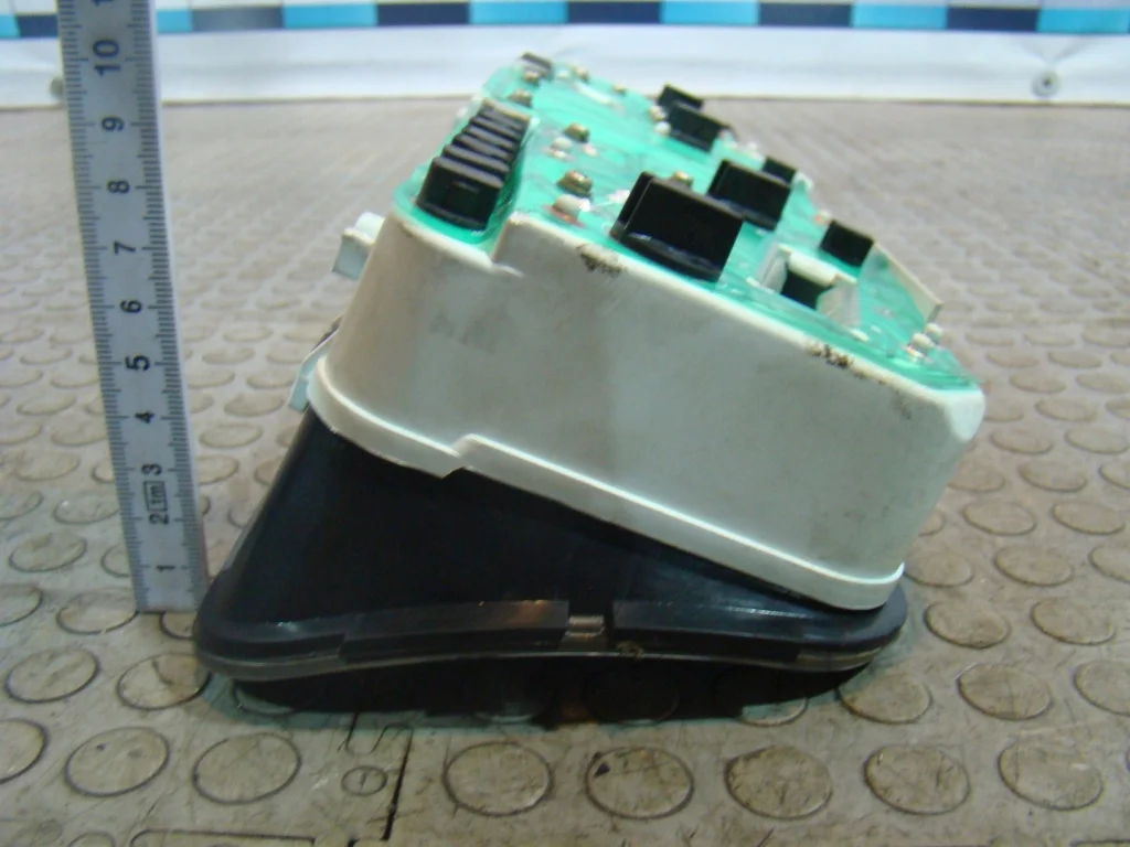 Daewoo Nexia Панель приборов 1.5 - миниатюра 6
