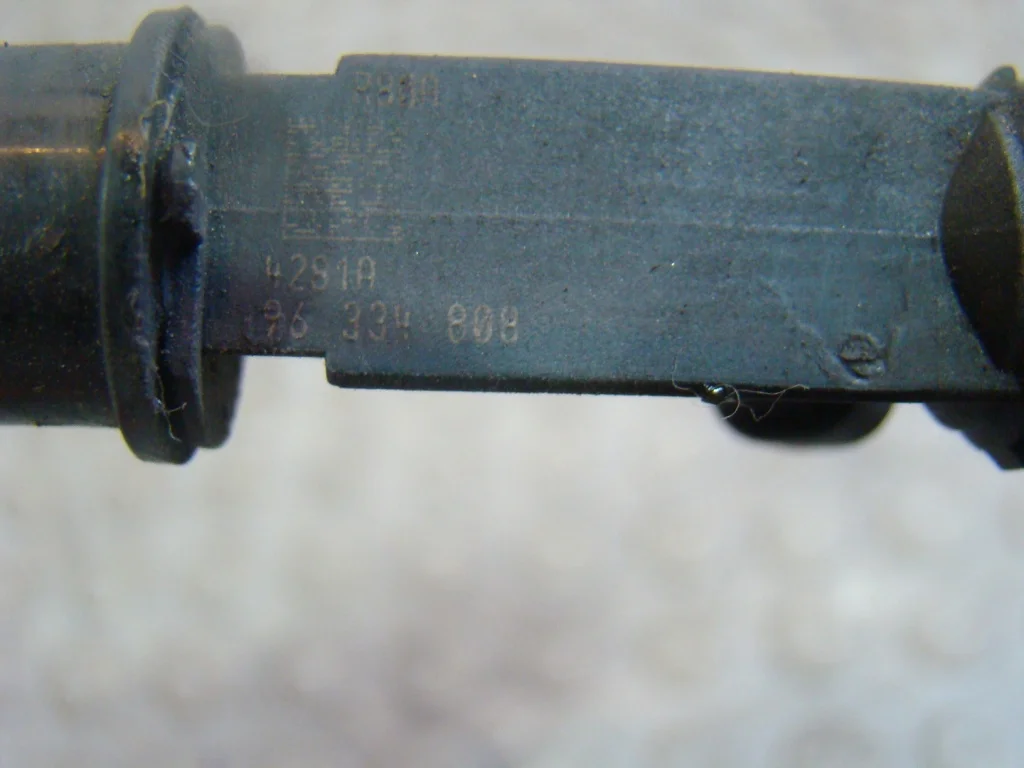 Daewoo Nexia Рейка топливная с форсунками 1.5 8V - миниатюра 7