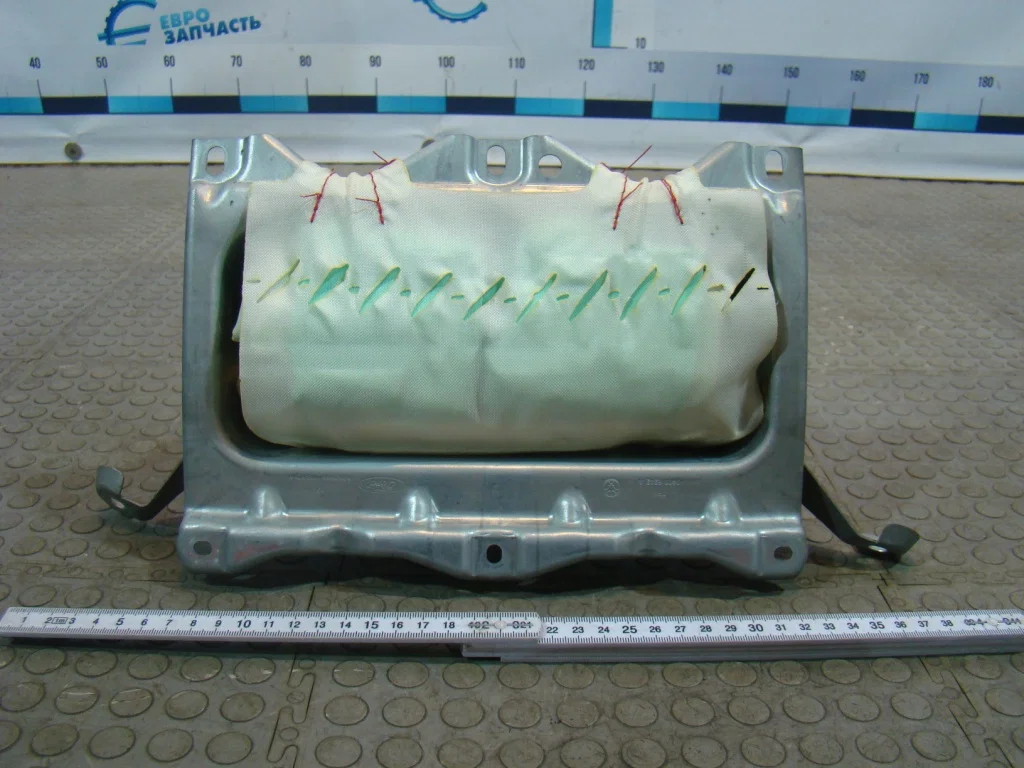 Ford Focus 2 Подушка безопасности в торпедо - изображение 1