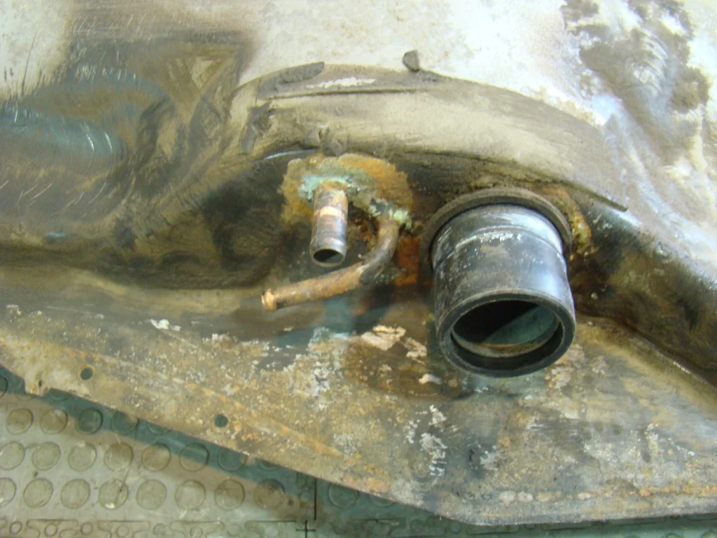 Daewoo Nexia Бак топливный - миниатюра 5
