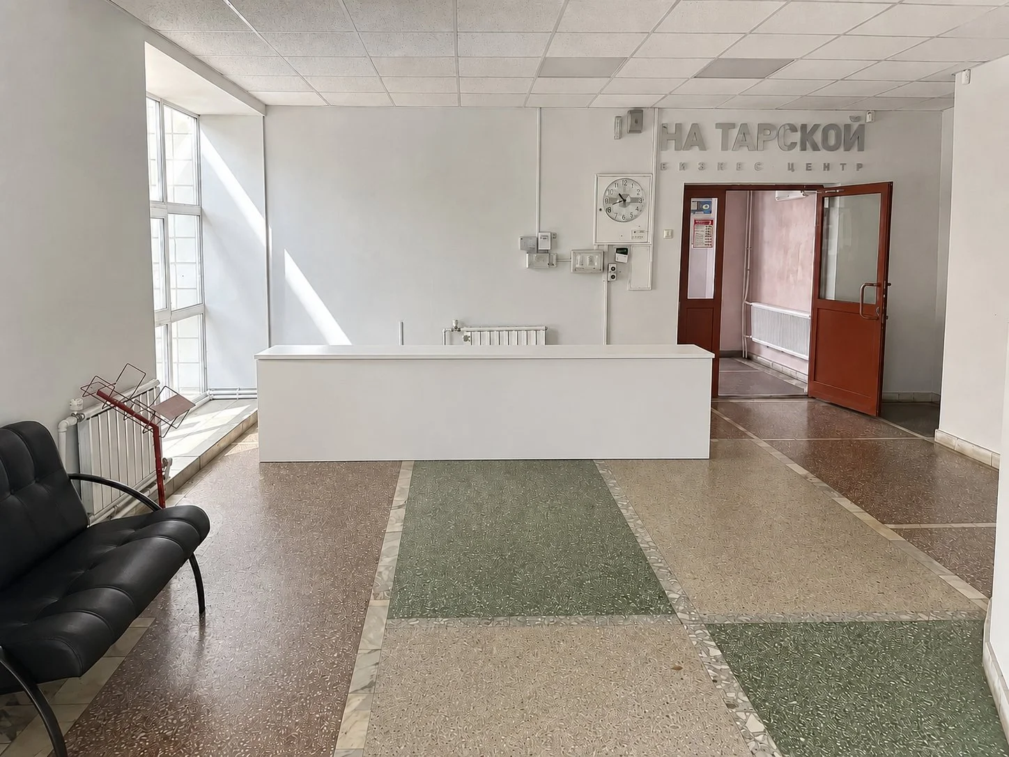 Торговое место на 1 этаже БЦ, 9.5 м² - миниатюра 6