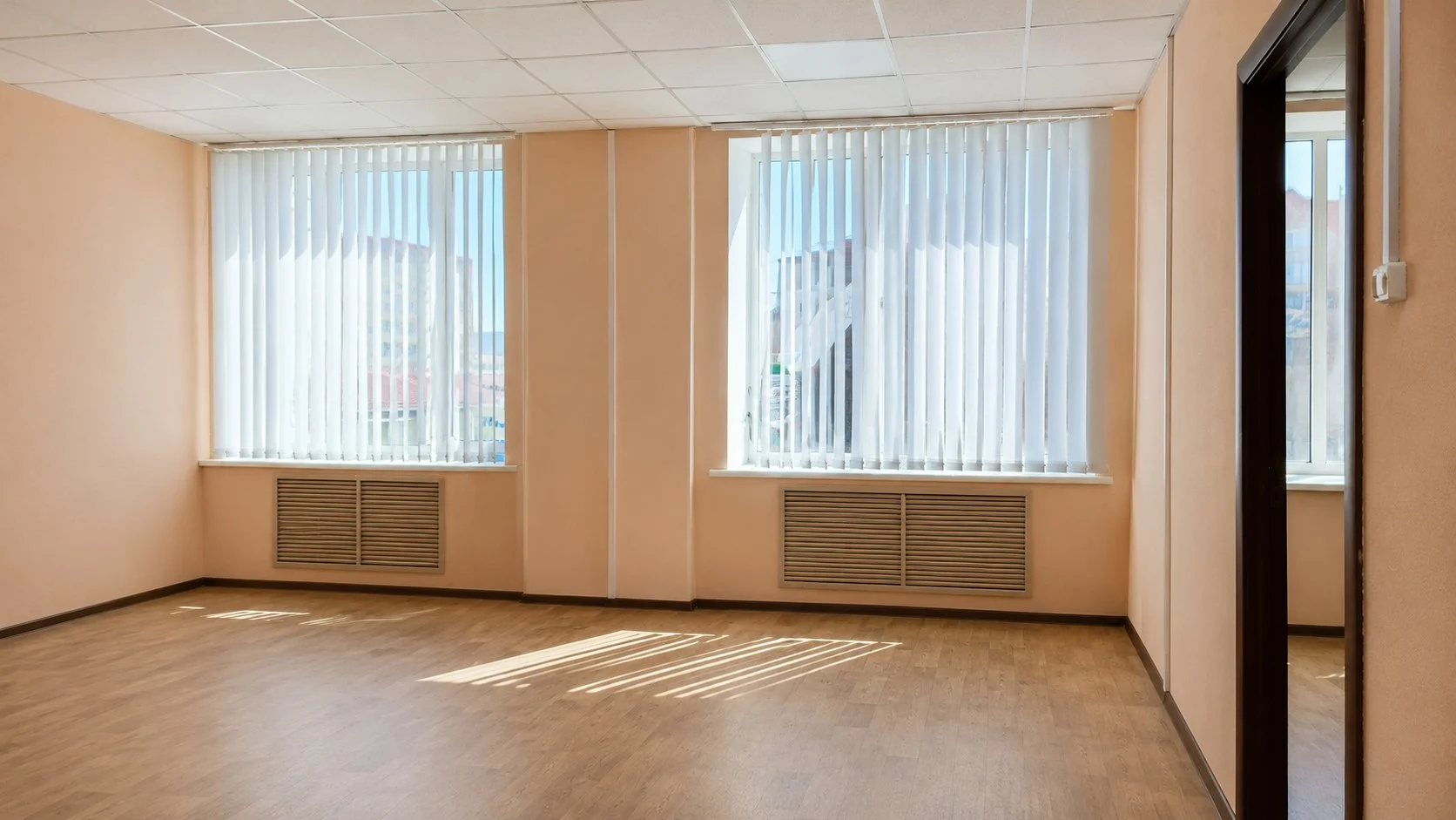 Светлый офис 47,8 кв м в центре - миниатюра 4
