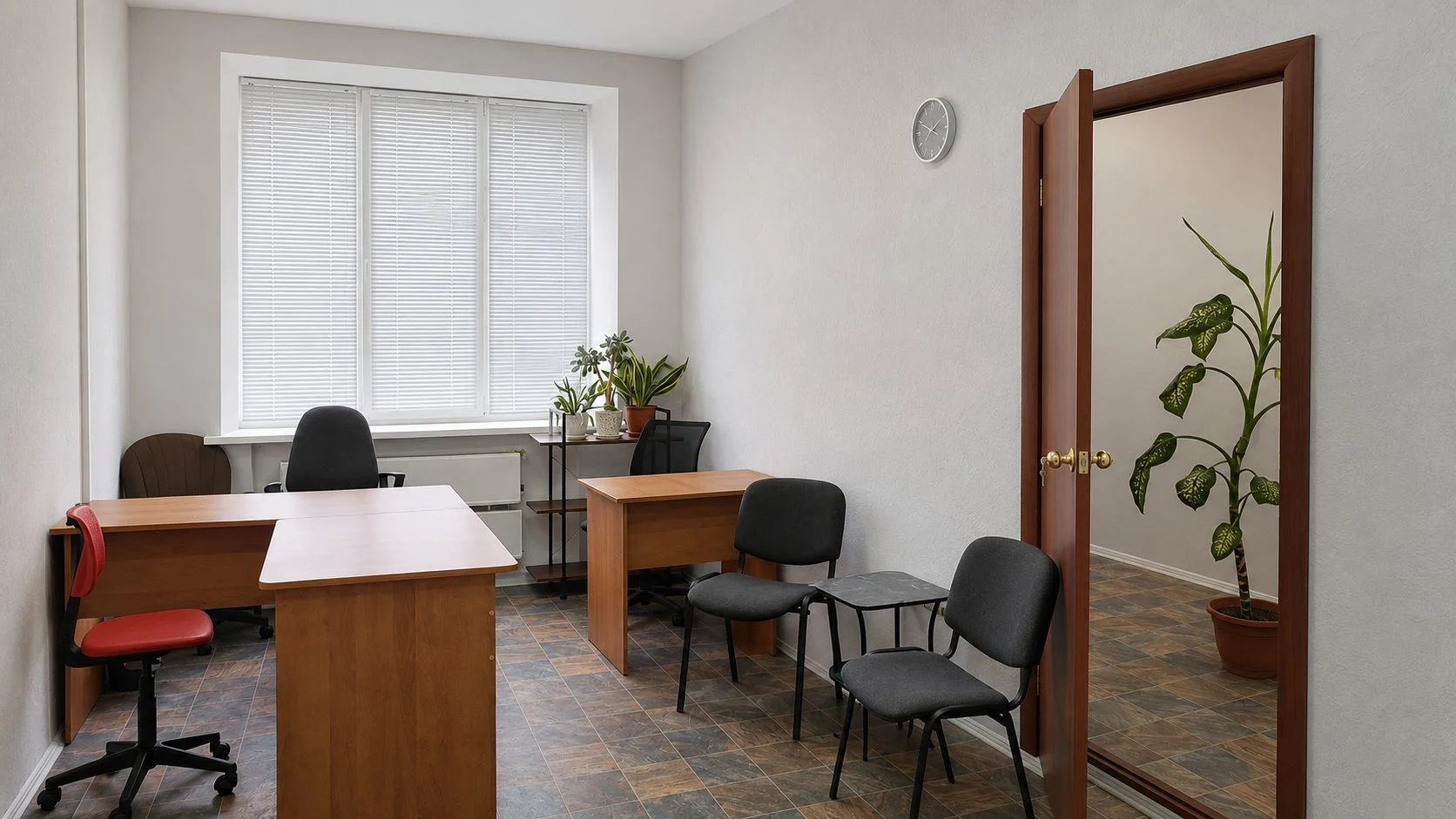 Кабинет 16,3 м² под бьюти-услуги - миниатюра 2
