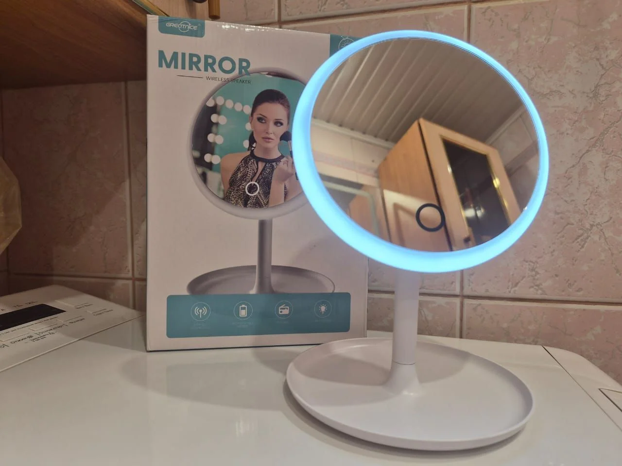 Зеркало с LED - подсветкой и колонкой для макияжа - миниатюра 18