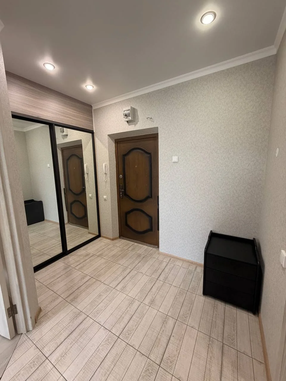 Сдаётся уютная 1-комнатная квартира 41 м² - миниатюра 2