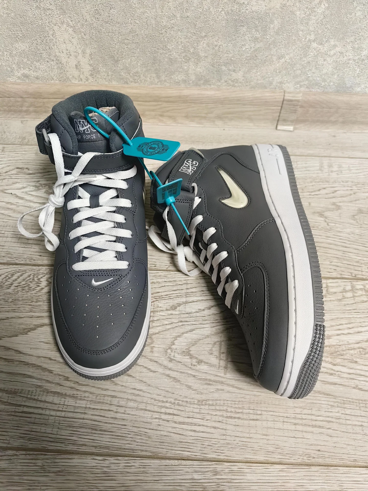 Кроссовки Nike Air Force 1 Mid QS 44EU Оригинал - миниатюра 4