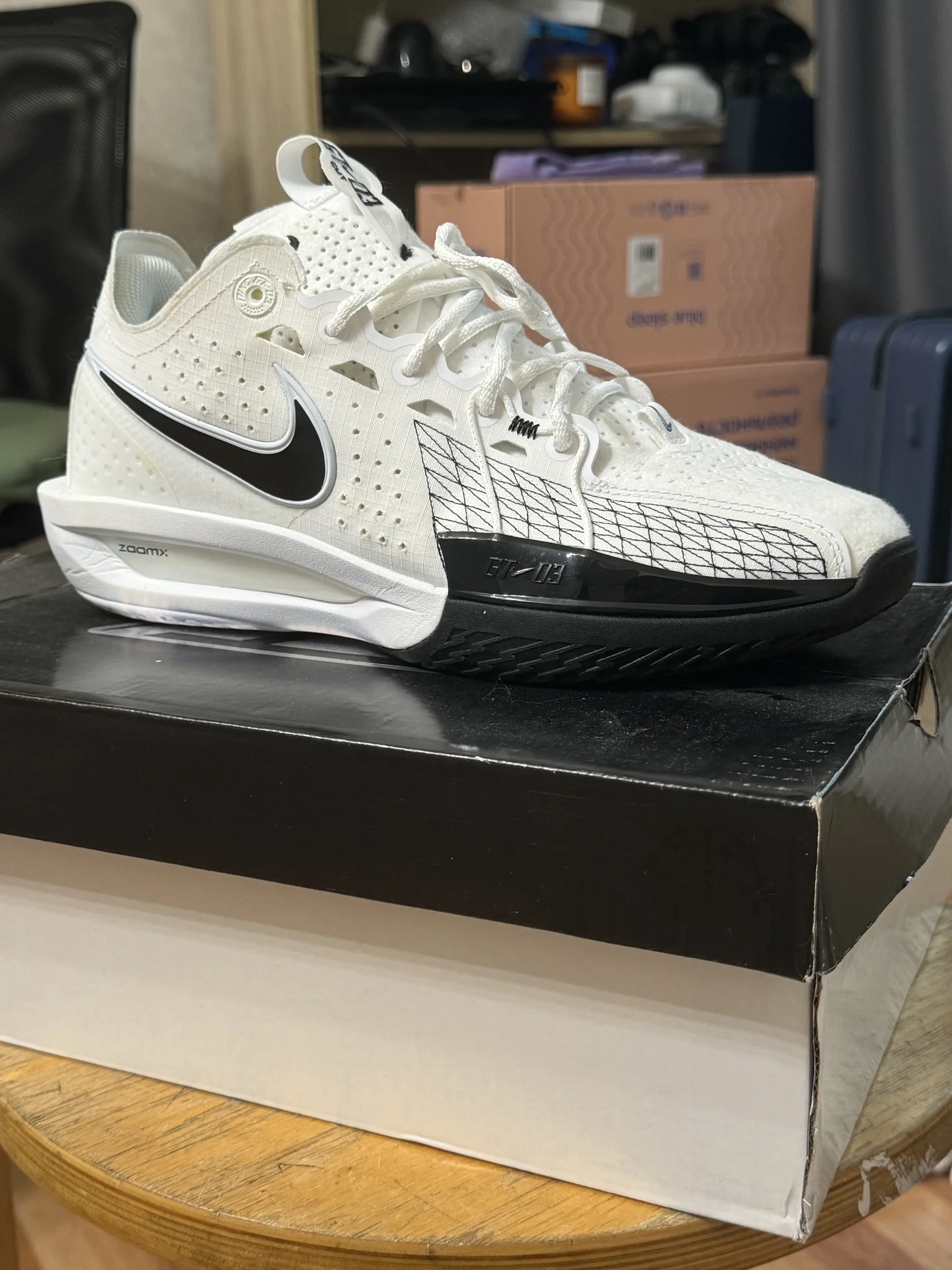 Мужские кроссовки Nike Air Zoom GT CUT 3 EP - миниатюра 2