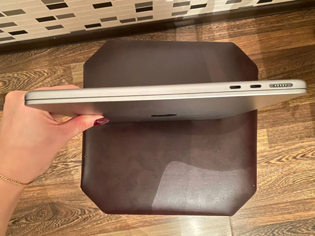 MacBook Air 13,6" M2 2022 — 8 гб / 512 гб - миниатюра 5