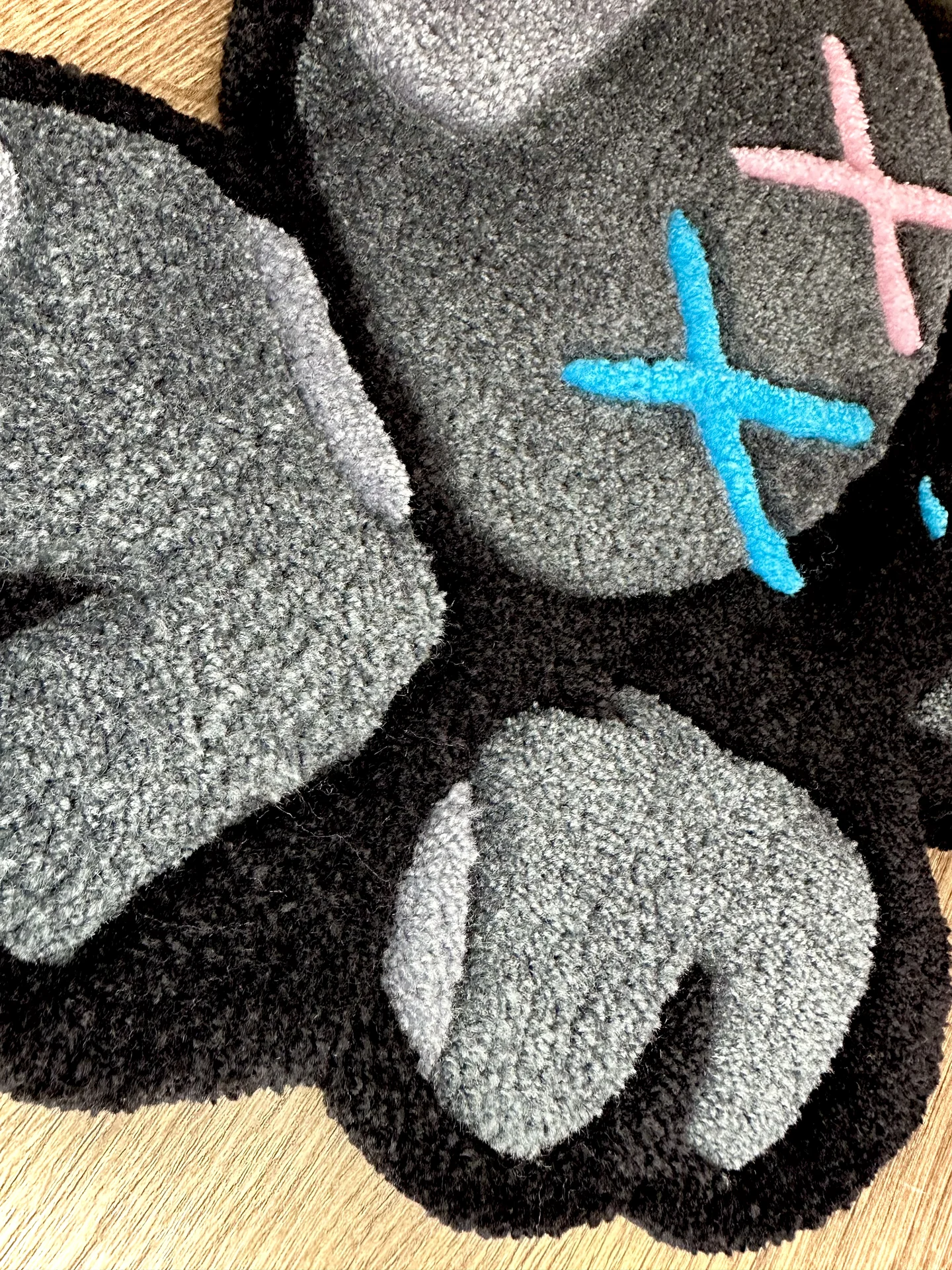 Тафтинговый ковер ручной работы "kaws" - миниатюра 5