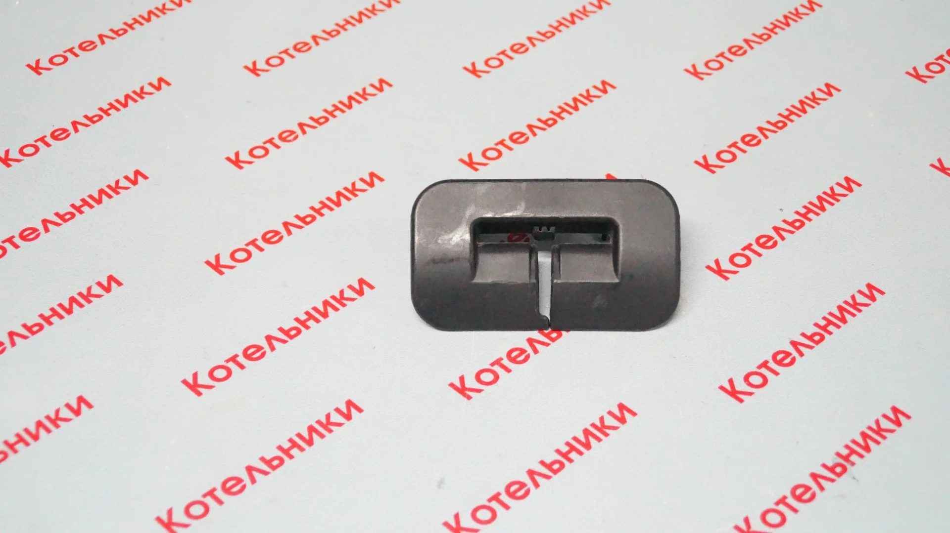 Nissan 87834-AV800 Накладка ремня безопасности - изображение 1