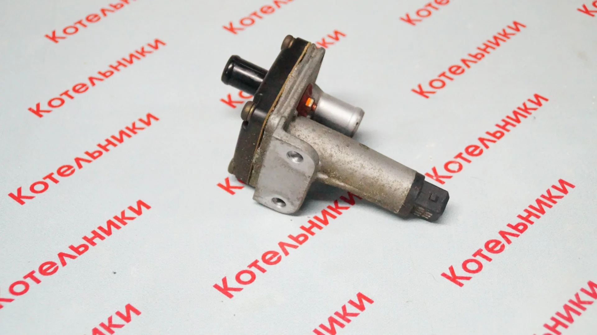 Nissan 22660-93L00 Регулятор давления воздуха - миниатюра 4