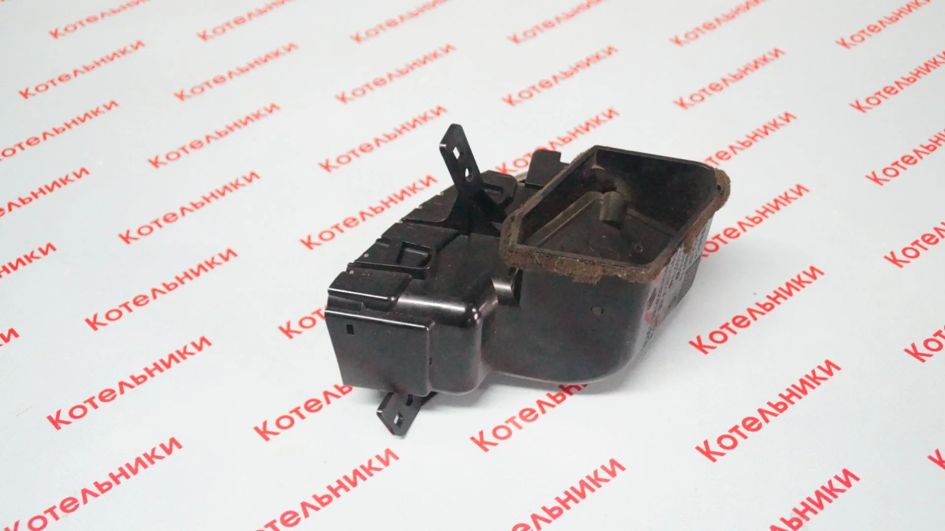 Nissan 68761-AV601 Воздуховод левый - миниатюра 4