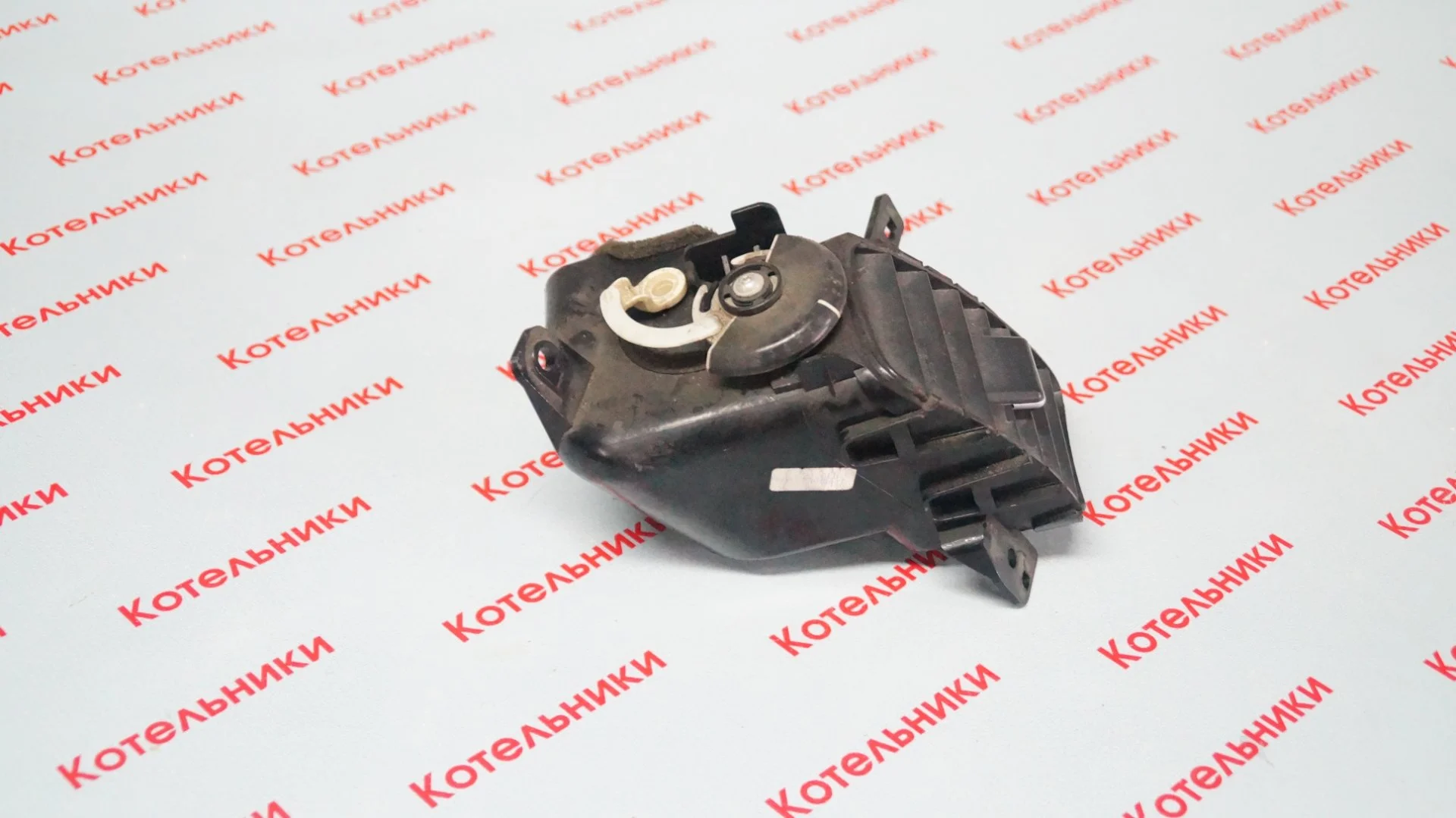 Nissan 68761-AV600 Воздуховод левый - миниатюра 2