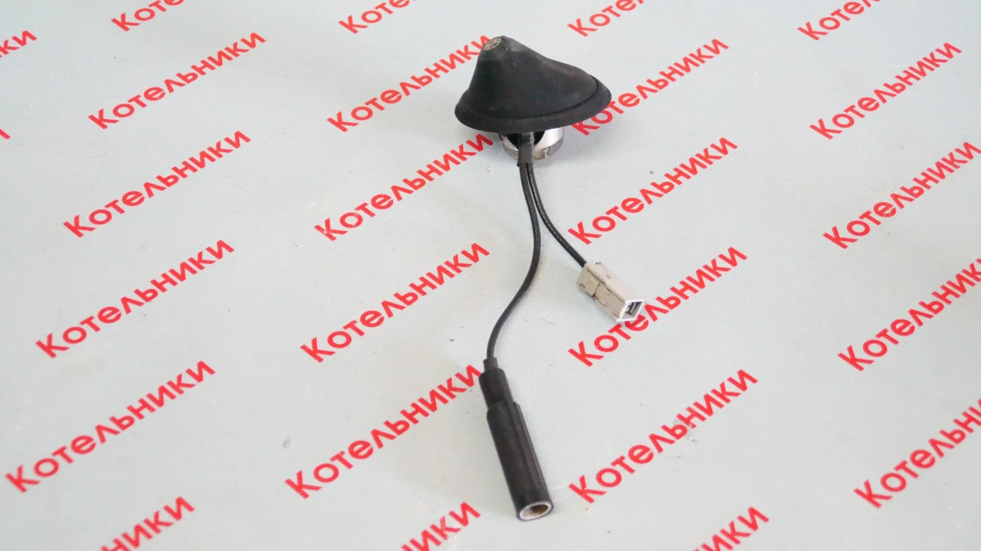 Nissan 28216-AV700 Основание антенны - миниатюра 3