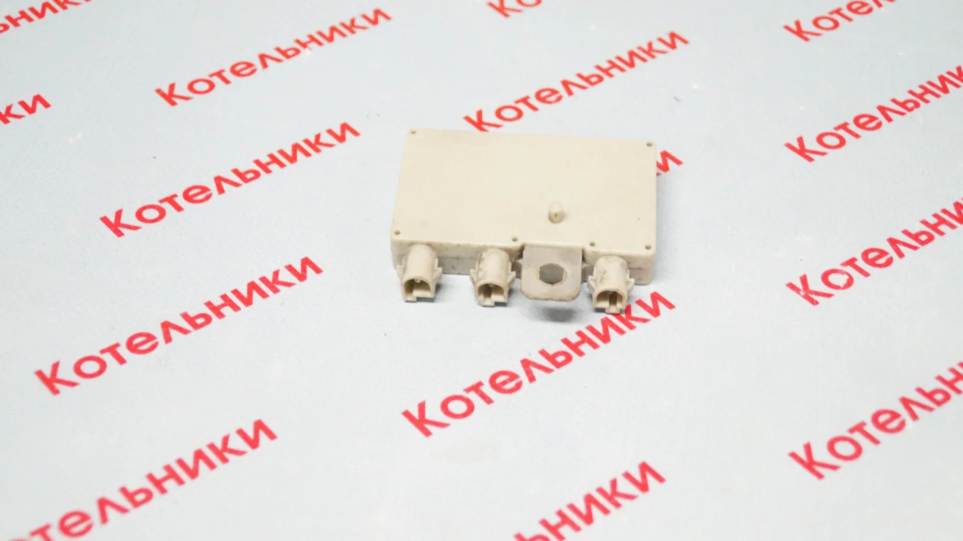 BMW 65248368205 Усилитель антенны - миниатюра 4
