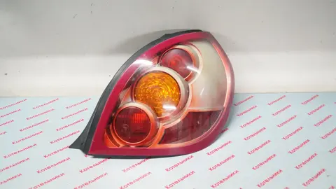 Nissan 26550-BN787 Фонарь задний правый