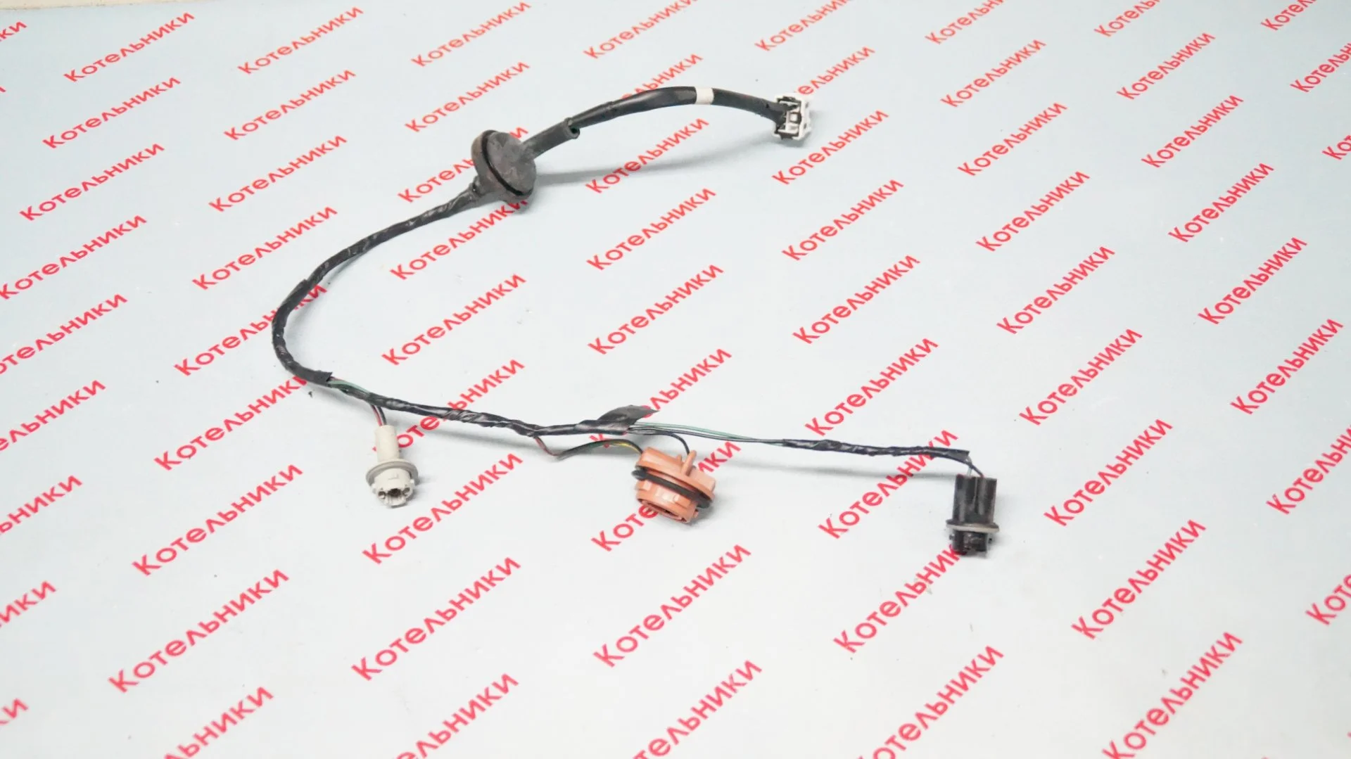 Nissan 26551-9U00A Проводка заднего фонаря - миниатюра 2