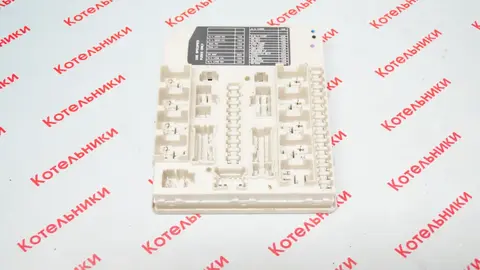 Nissan 284B7-AX61A Блок предохранителей