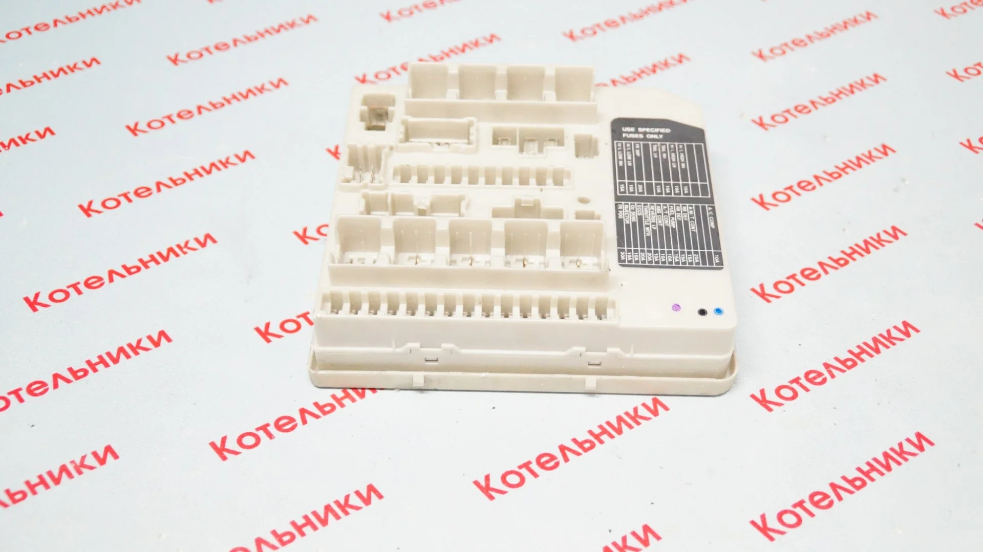 Nissan 284B7-AX61A Блок предохранителей - миниатюра 2