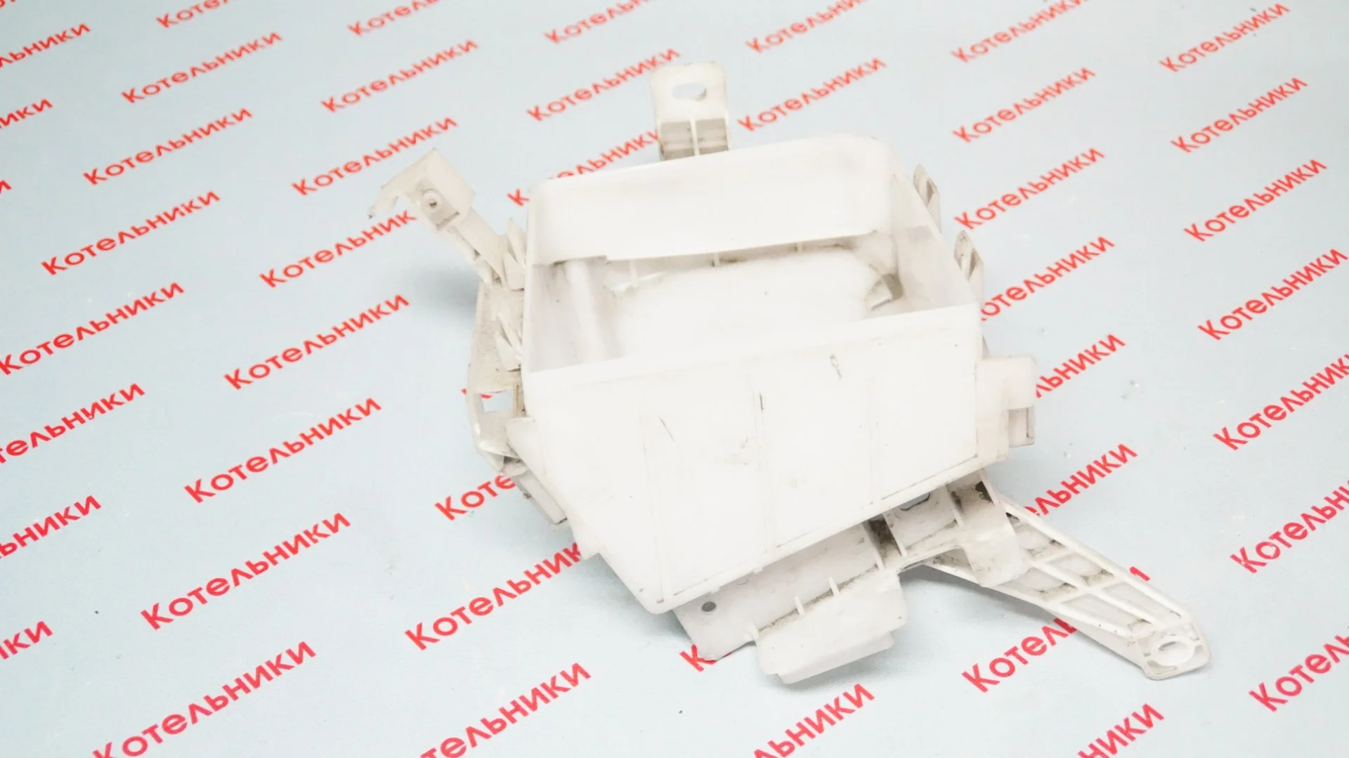 Nissan 284B8-AX000 Корпус блока предохранителя - миниатюра 3