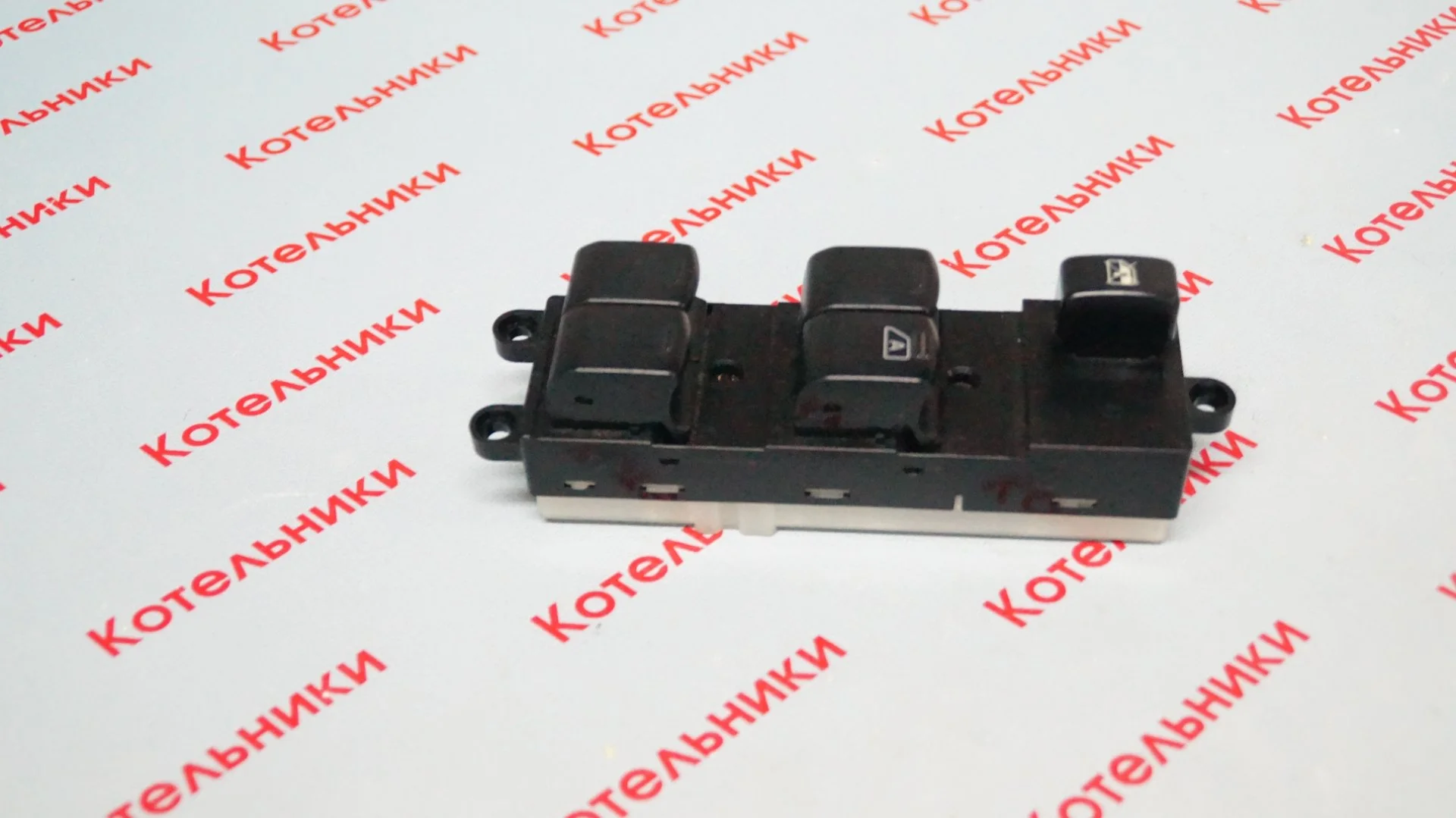 Nissan 25401-9U02B Блок кнопок стеклоподъёмников - миниатюра 2