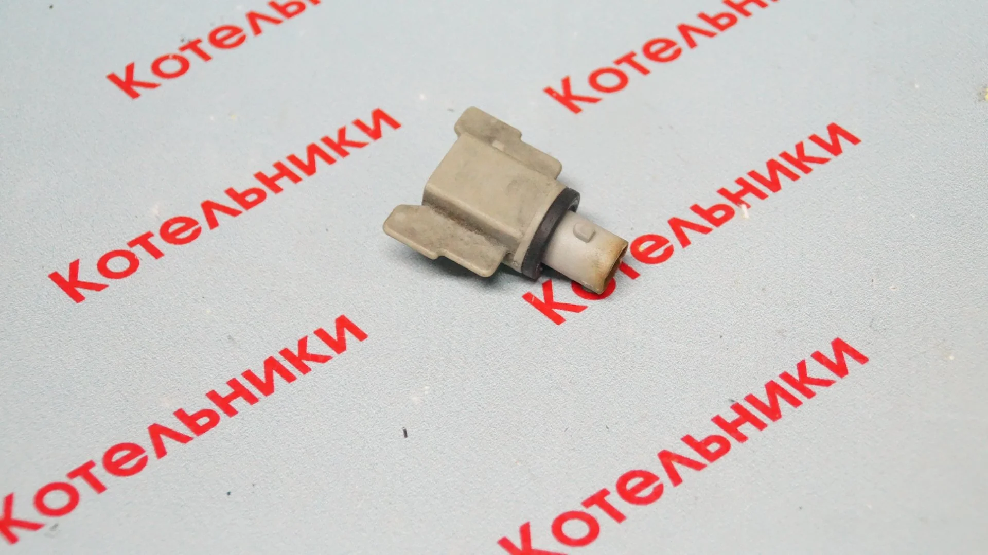 Nissan 26240-6F600 Патрон лампы габарита - миниатюра 4
