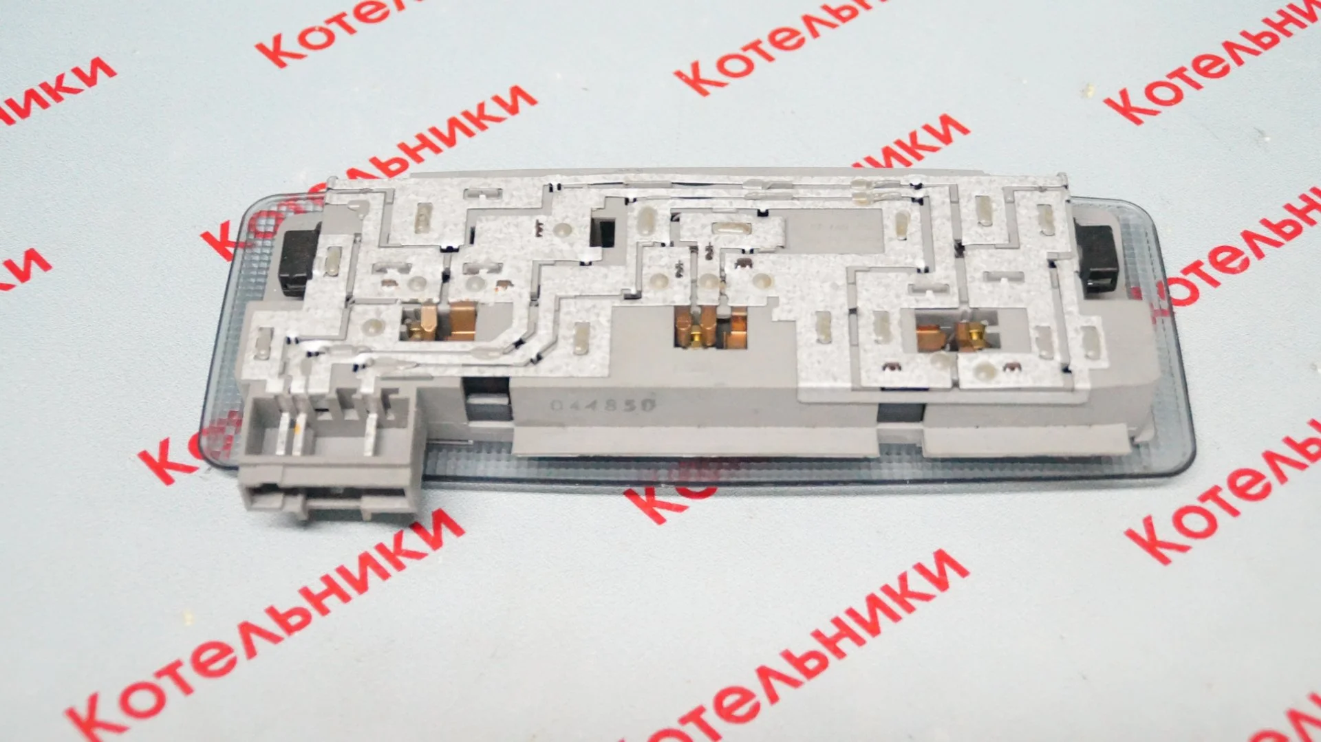 Nissan 26430-BN710 Плафон освещения салона - миниатюра 4