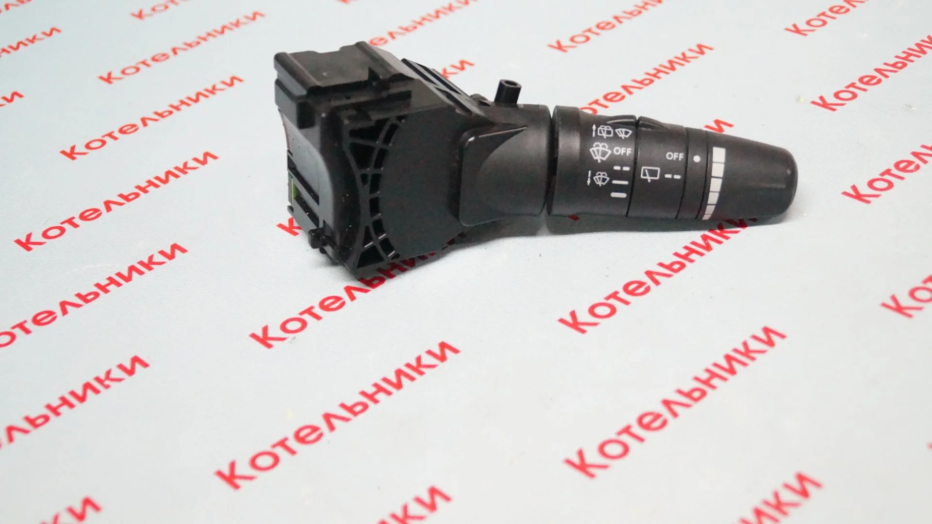 Nissan 25260-AV610 Переключатель дворников - изображение 1