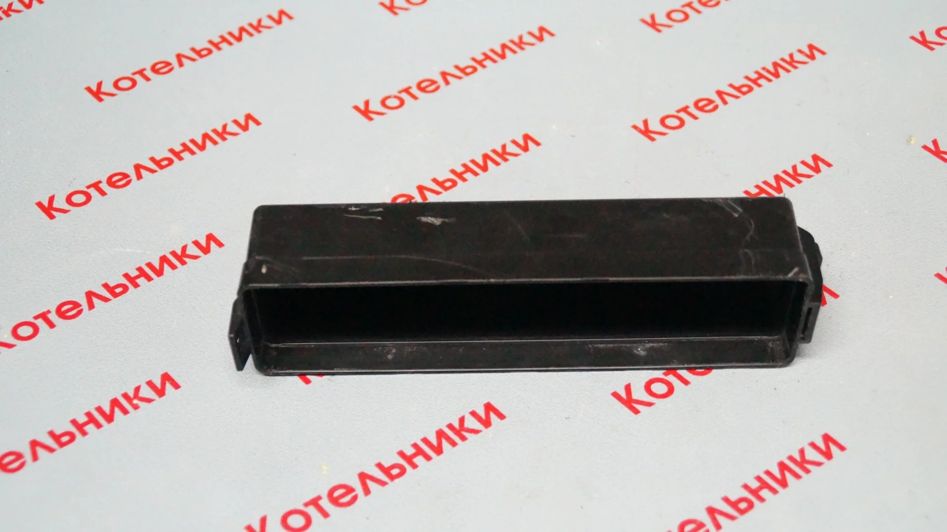 Nissan 24382-1KA0D Крышка блока предохранителей - миниатюра 2