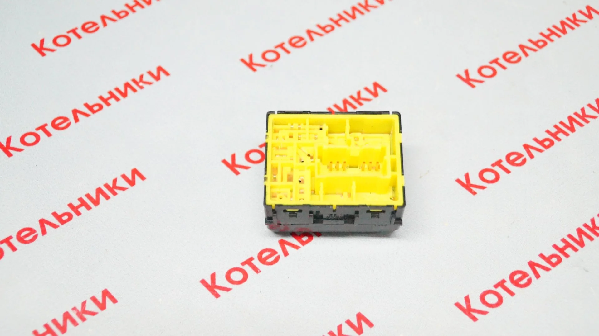 Nissan 25570-CT00B Блок управления зеркалами - миниатюра 3