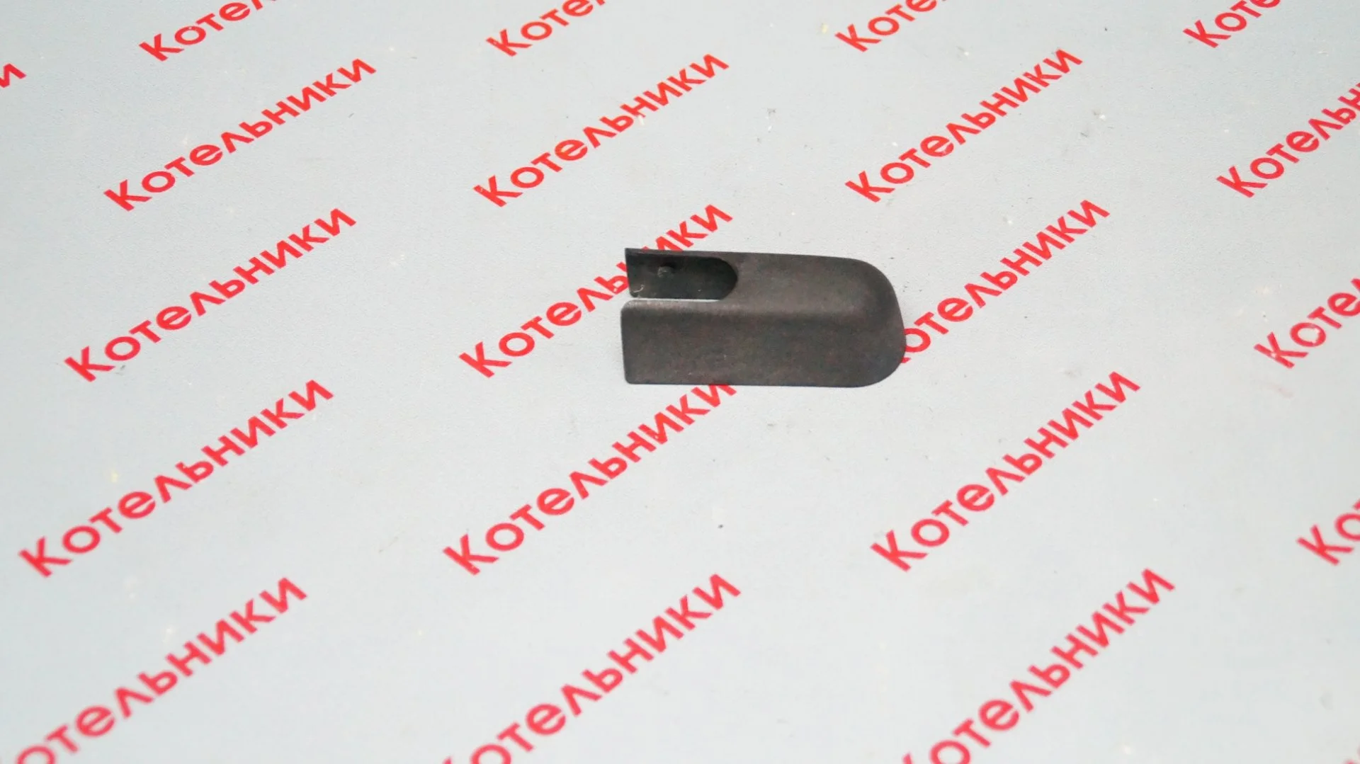 Nissan 28782-1KL1B Заглушка поводка дворника - изображение 1