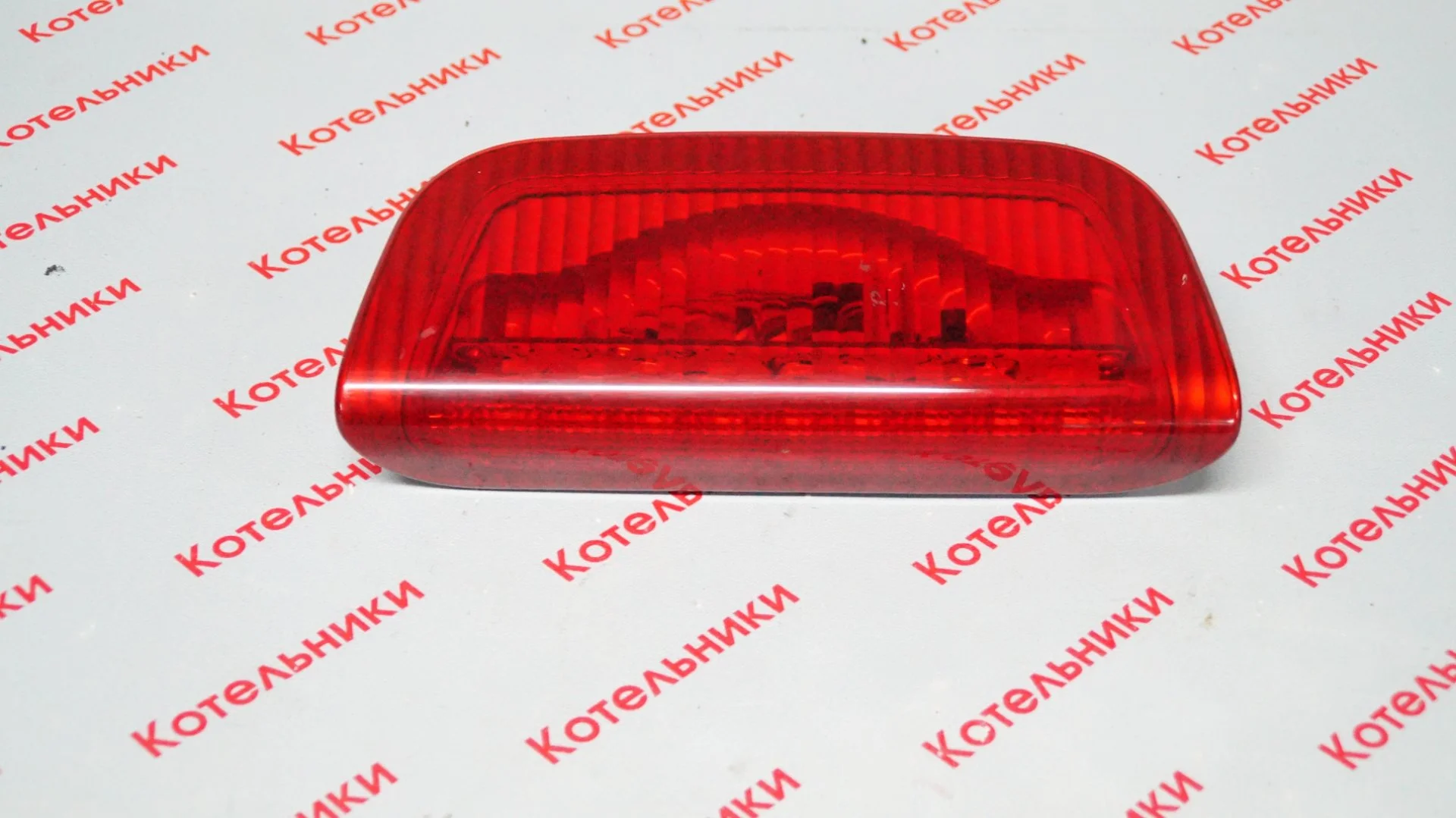 Nissan 26590-1KA0A Стоп-сигнал - миниатюра 2