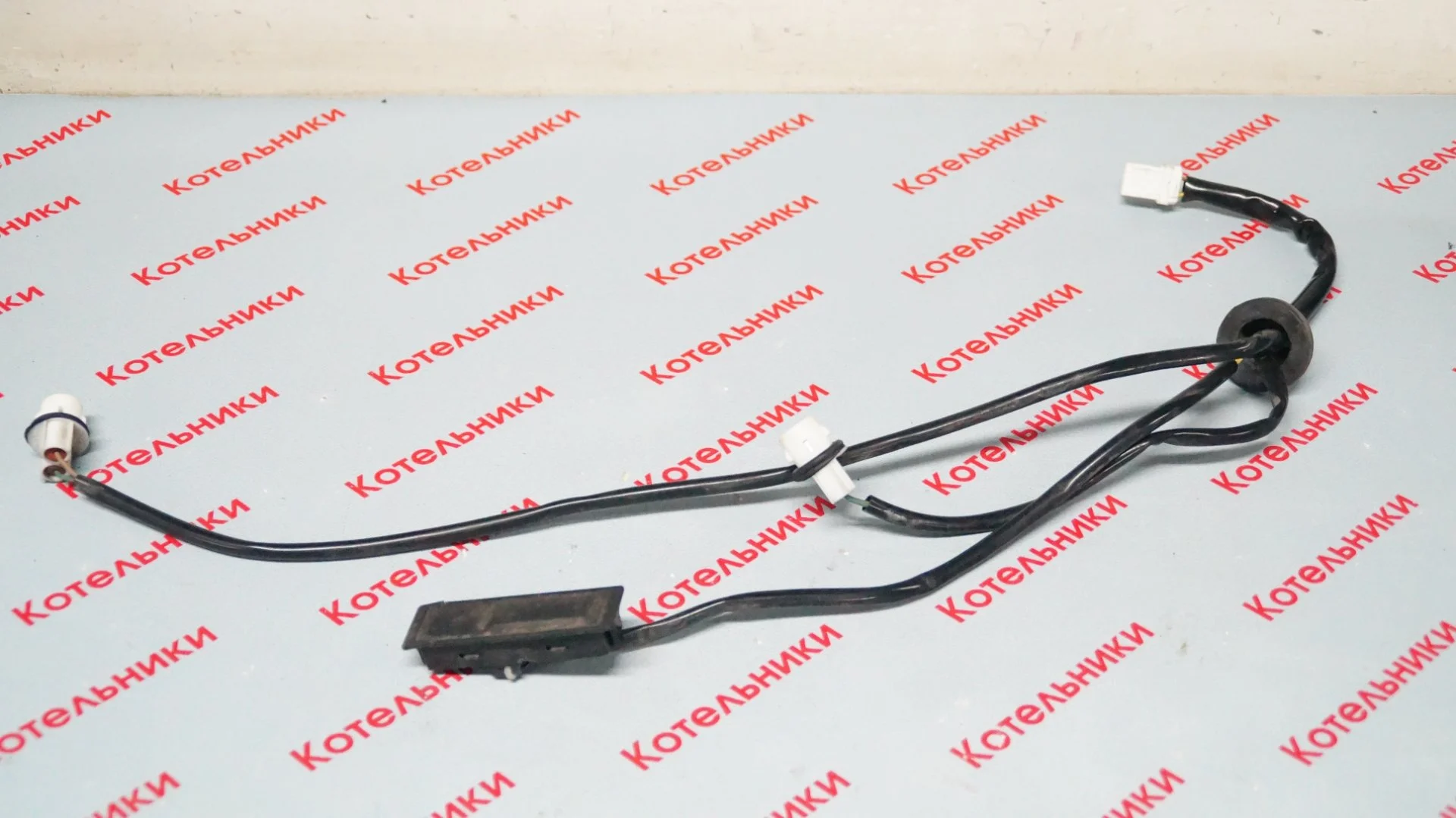 Nissan 25380-1KA0A Кнопка открывания багажника - миниатюра 4