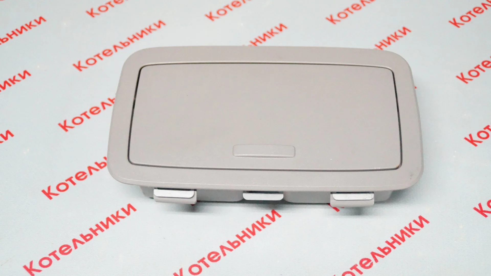 Nissan 73948-BN700 Футляр для очков - изображение 1