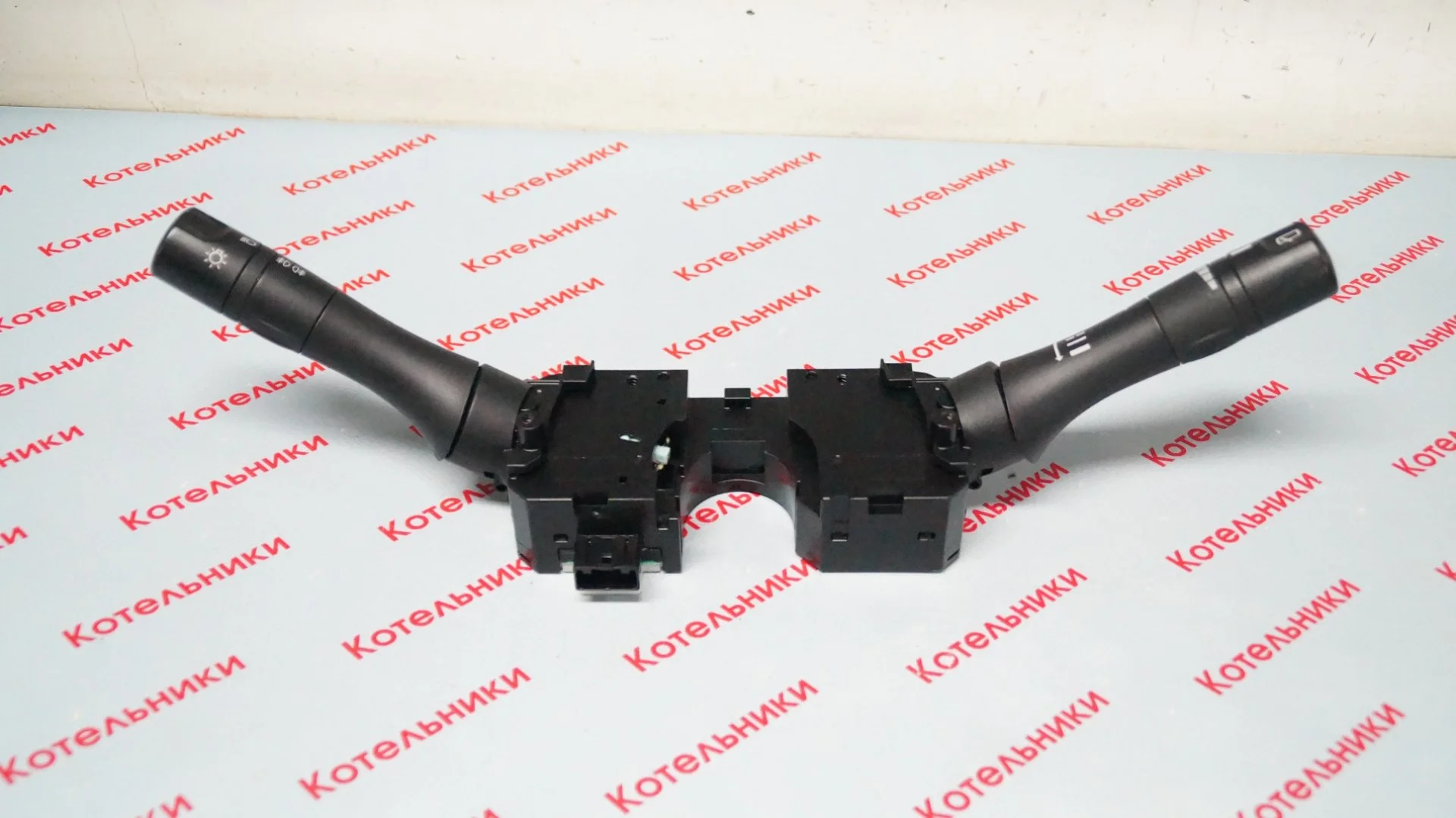 Nissan 25560-1KK0A Переключатели подрулевые - миниатюра 3