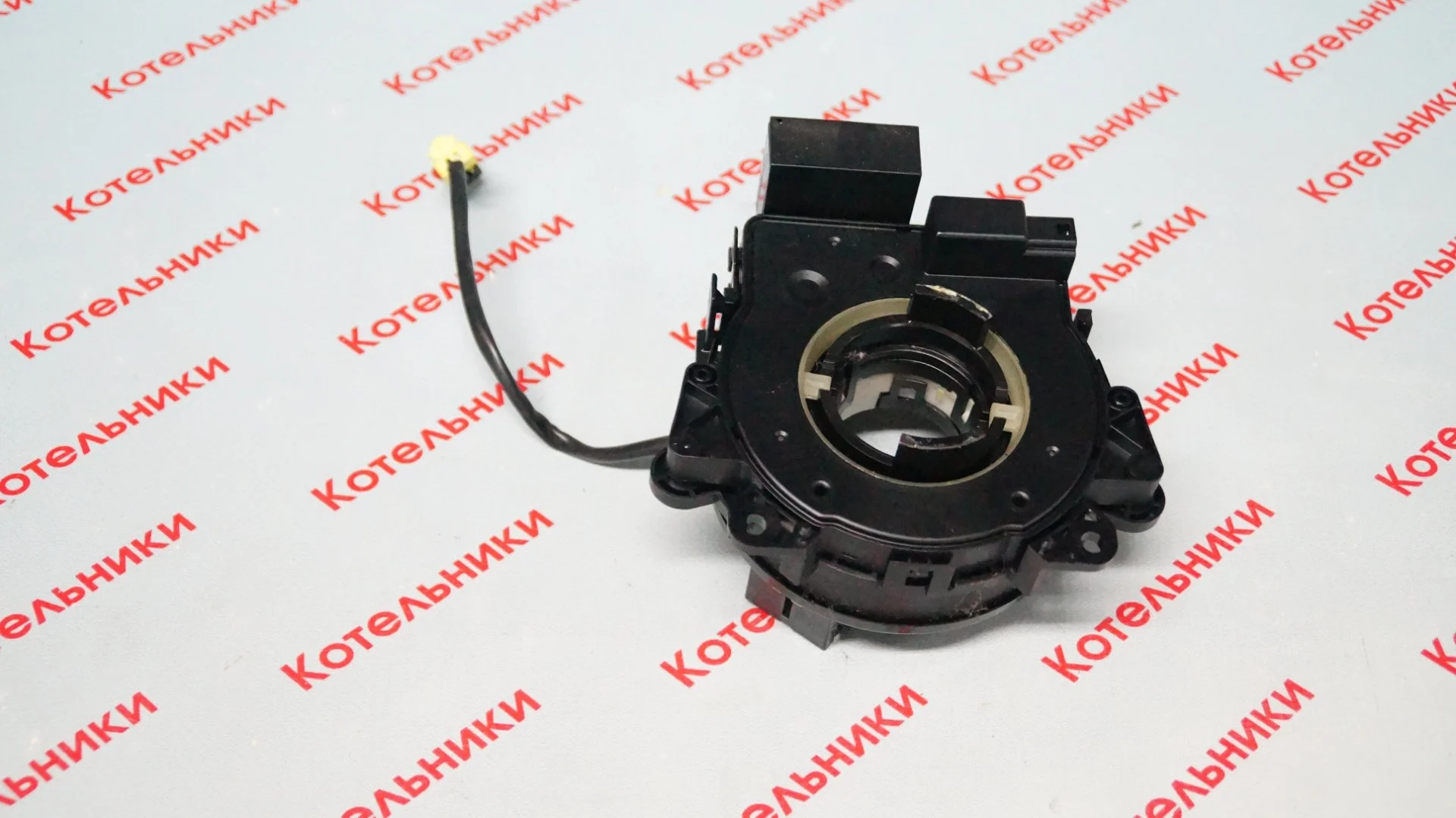 Nissan B5554-1KA9A Шлейф подрулевой - миниатюра 3