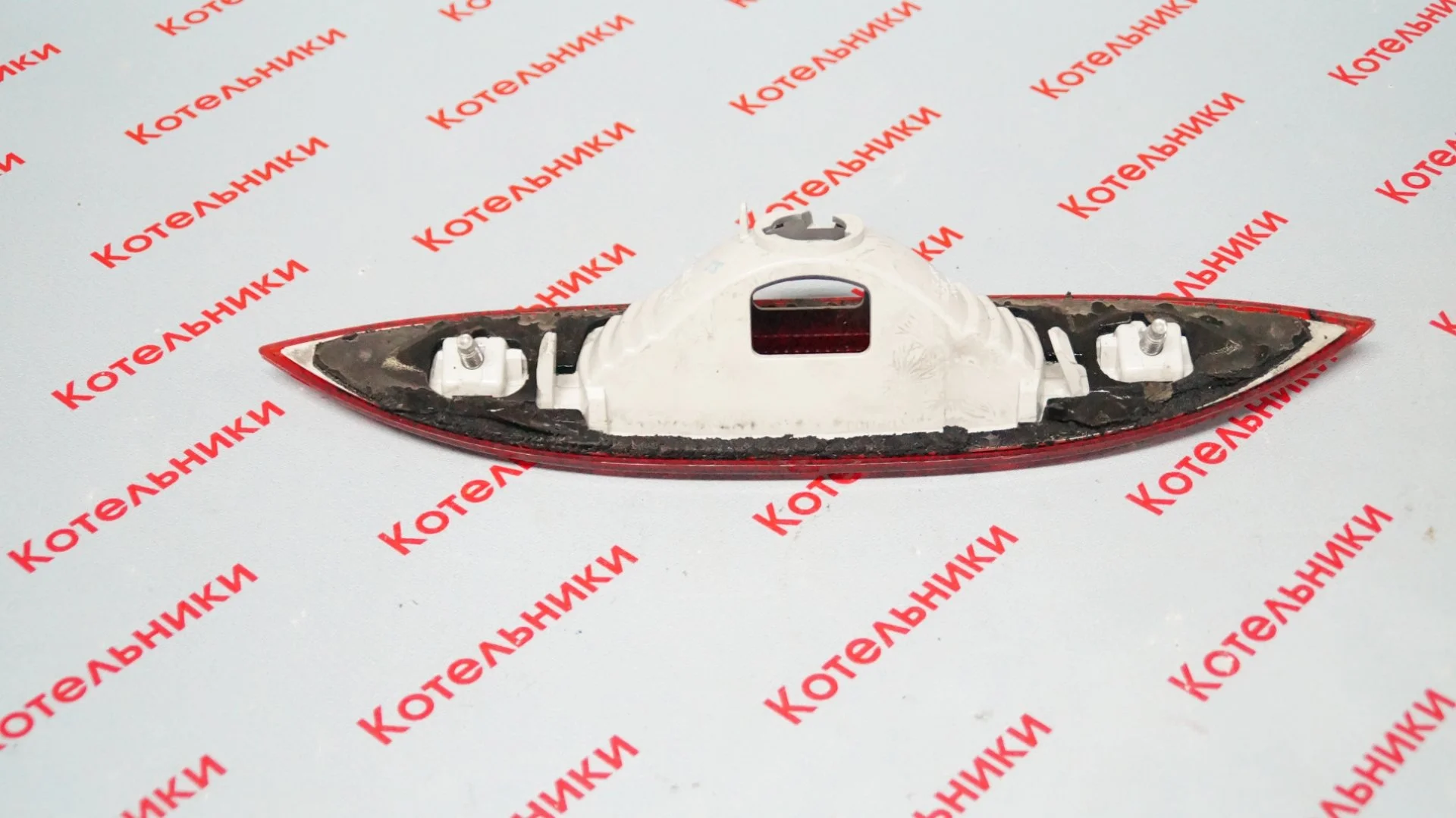 Nissan 26590-5U80A  Фонарь крышки багажника - миниатюра 3