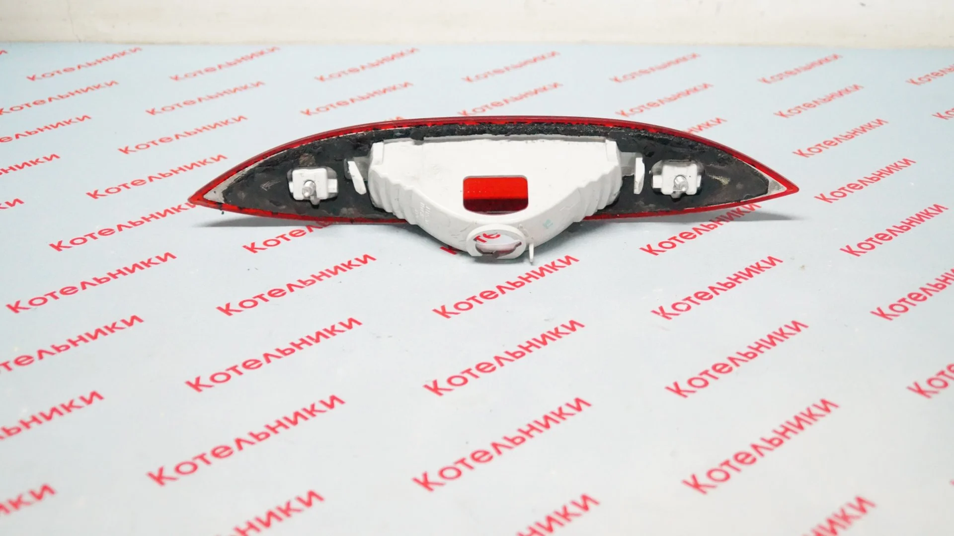 Nissan 26590-5U80A  Фонарь крышки багажника - миниатюра 4