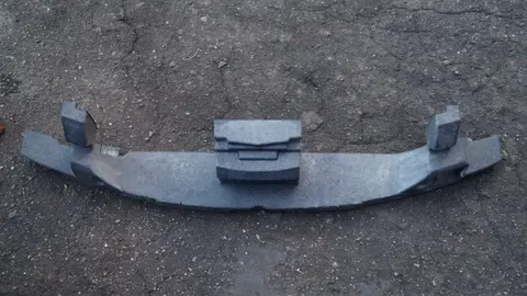 Nissan 62090-9U000 Абсорбер переднего бампера