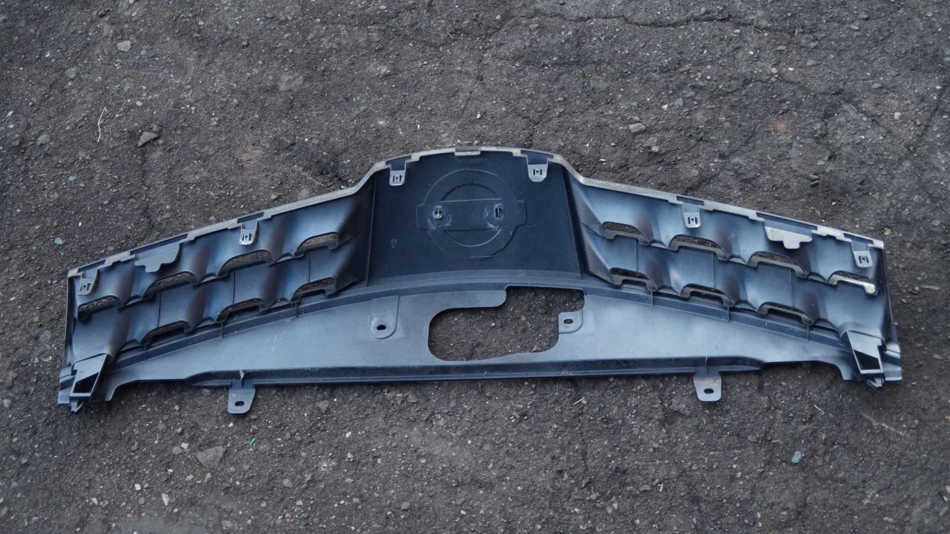 Nissan 62310-9U000 Решетка радиатора - миниатюра 4