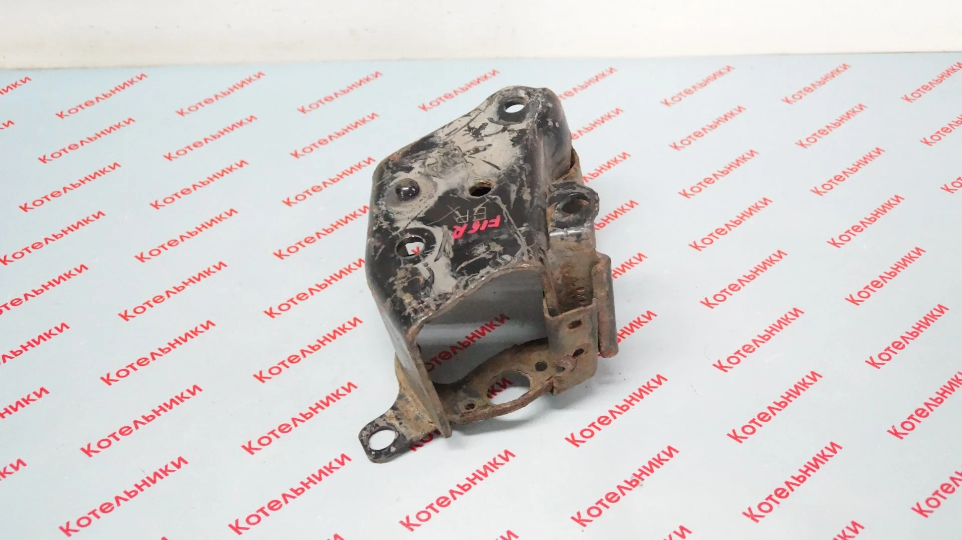 Nissan 55430-1KA0B Кронштейн балки левый - миниатюра 4