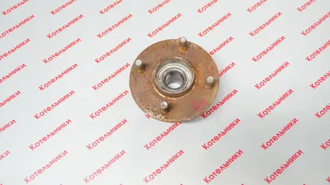 Nissan 43200-BM500 Ступица задняя