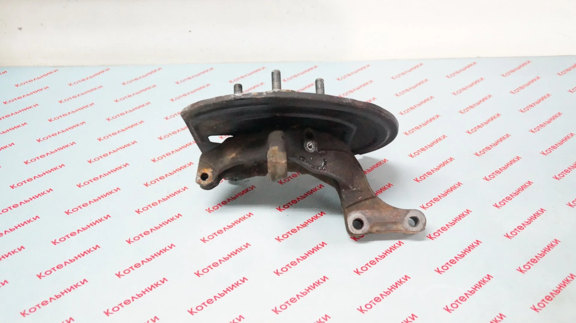 Nissan 40015-1KK0A Кулак поворотный левый - миниатюра 3